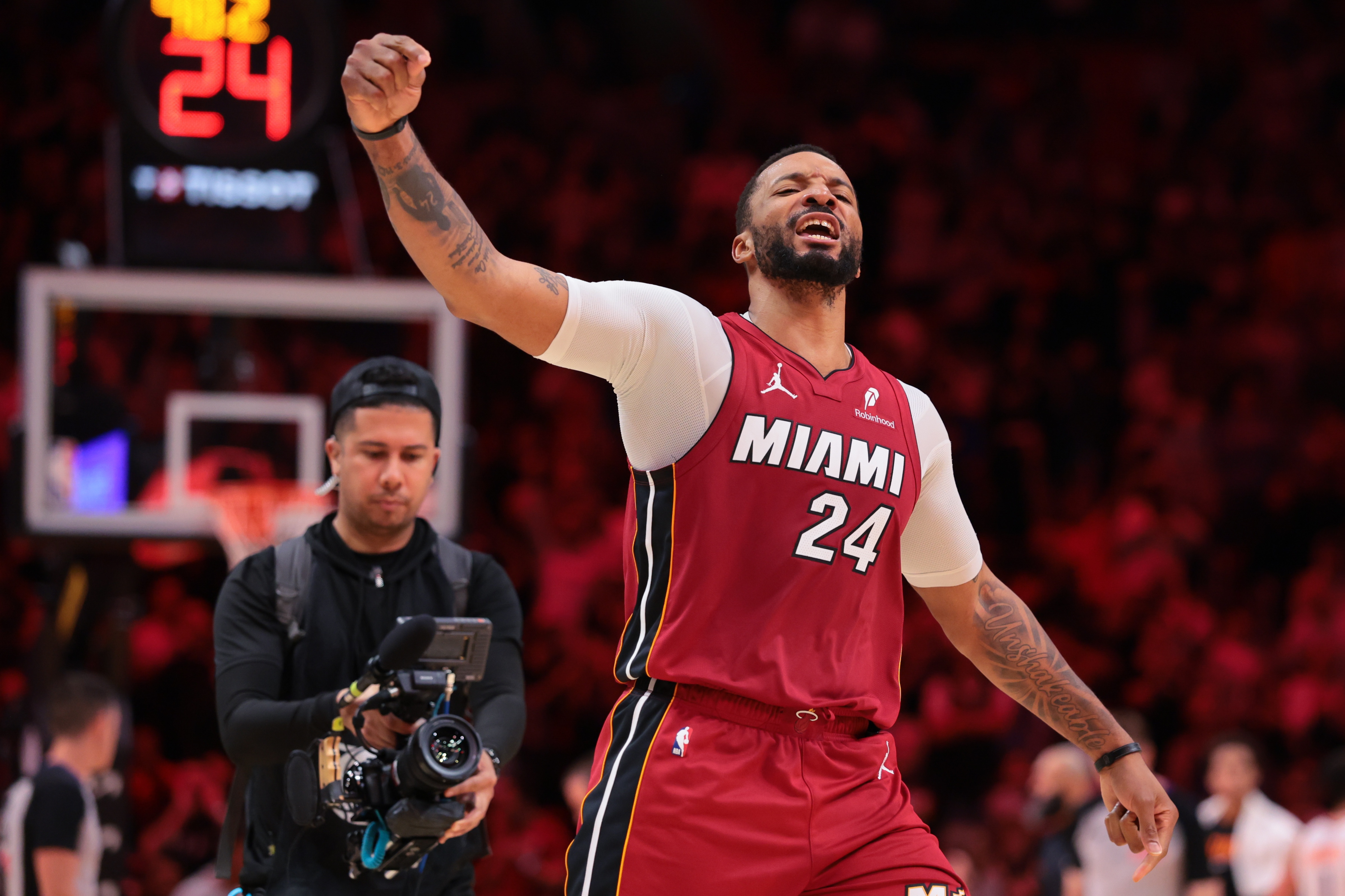 百家乐网站-鲍威尔:篮球是团队运动 必须信任队友 我们的替补队员发挥出色