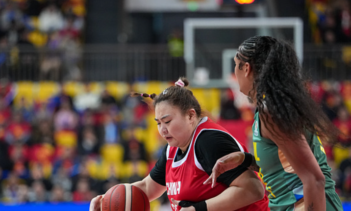 16分钟砍12+6！中国女篮2米01女版奥尼尔闪耀：无惧WNBA探花真猛