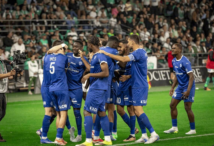 特鲁瓦3-0胜圣埃蒂安锁定法甲席位，时隔3年重返顶级联赛|法乙|客场|法国足球乙级联赛|梅斯|法国_新浪体育_新浪新闻